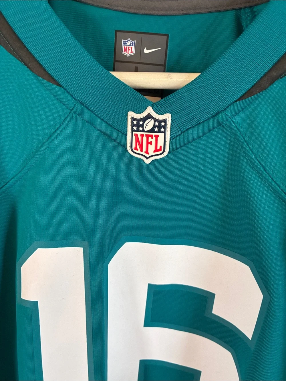🎉NEW LISTING!🎉Nike Jacksonville Jaguars Teal #16 Football Jersey